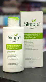 آبرسان و مرطوب کننده سیمپل پوست چرب